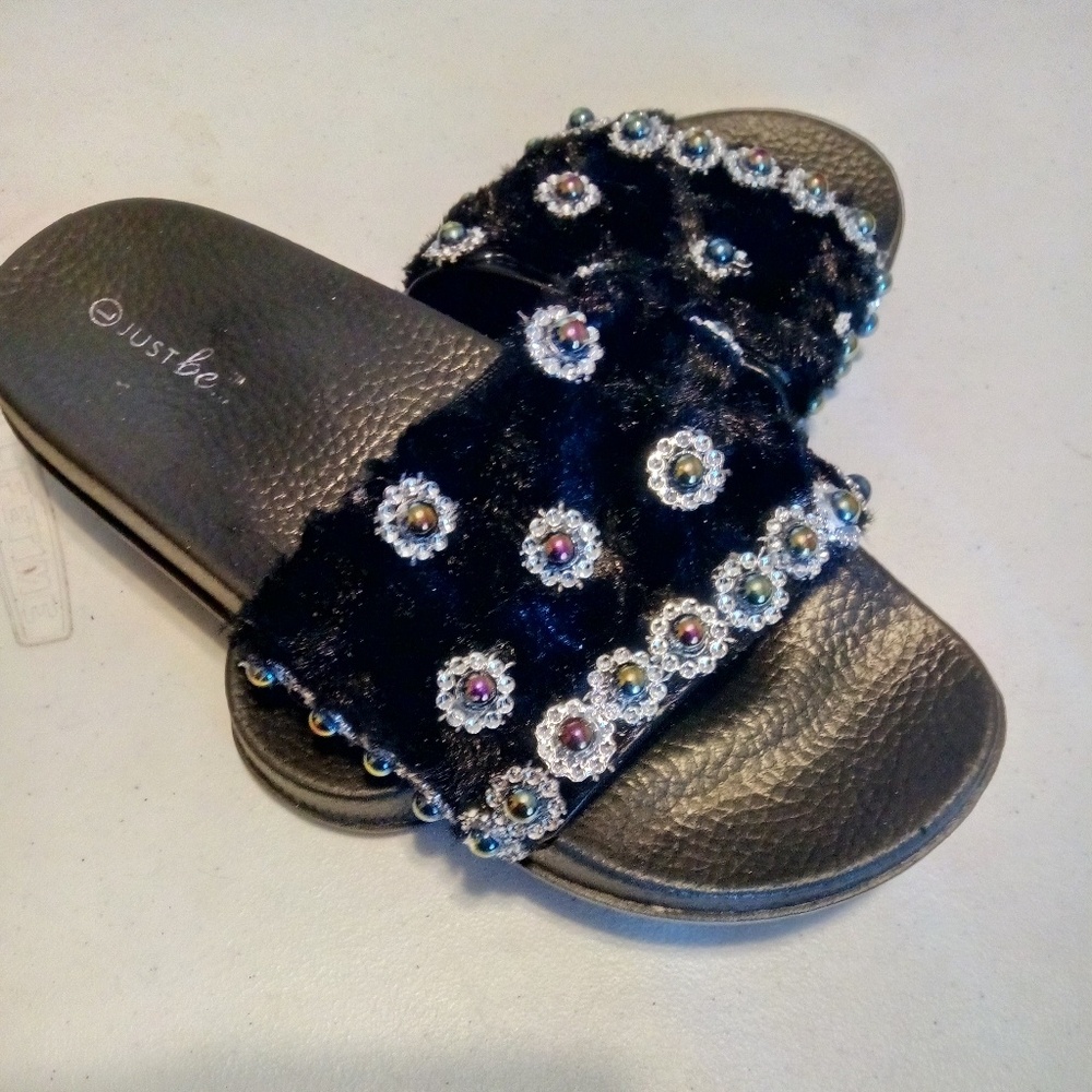 Shoes - Picture 7 of 7